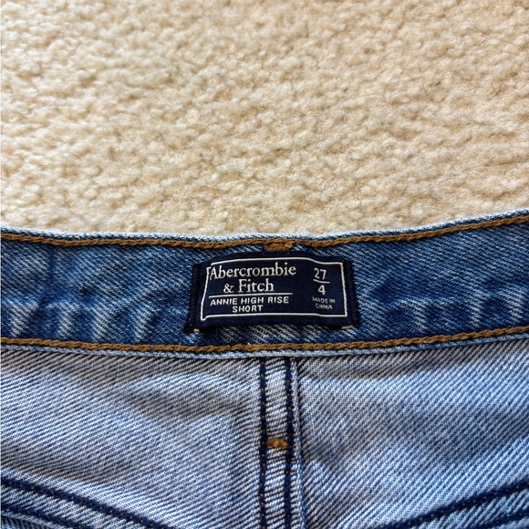 Abercrombie Distressed Jean Shorts - Picture 2 of 3